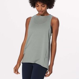 Lululemon back in action tank - misty moss